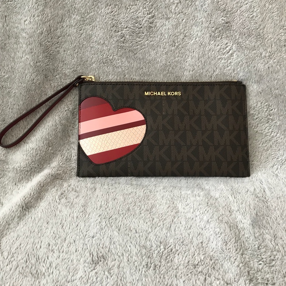 Michael Kors Heart Clutch